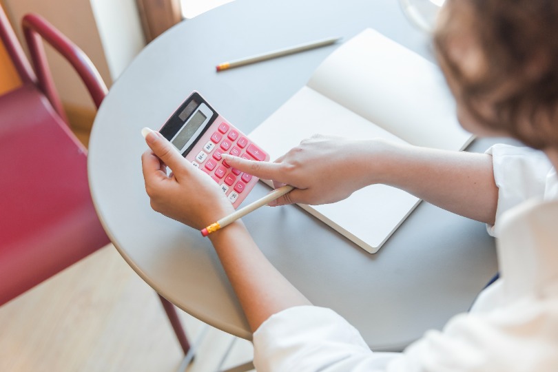 e-Ticarette Stopaj Vergisi 2025: Kimler Kesmeli, Nasıl Hesaplanır